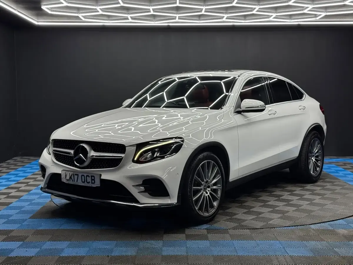 Used Mercedes GLC220 AMG line 2017 White SUV