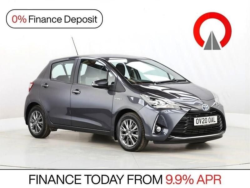 Used Toyota Yaris Hybrid 100 HP (73 kW) 2020 Grey Hatchback