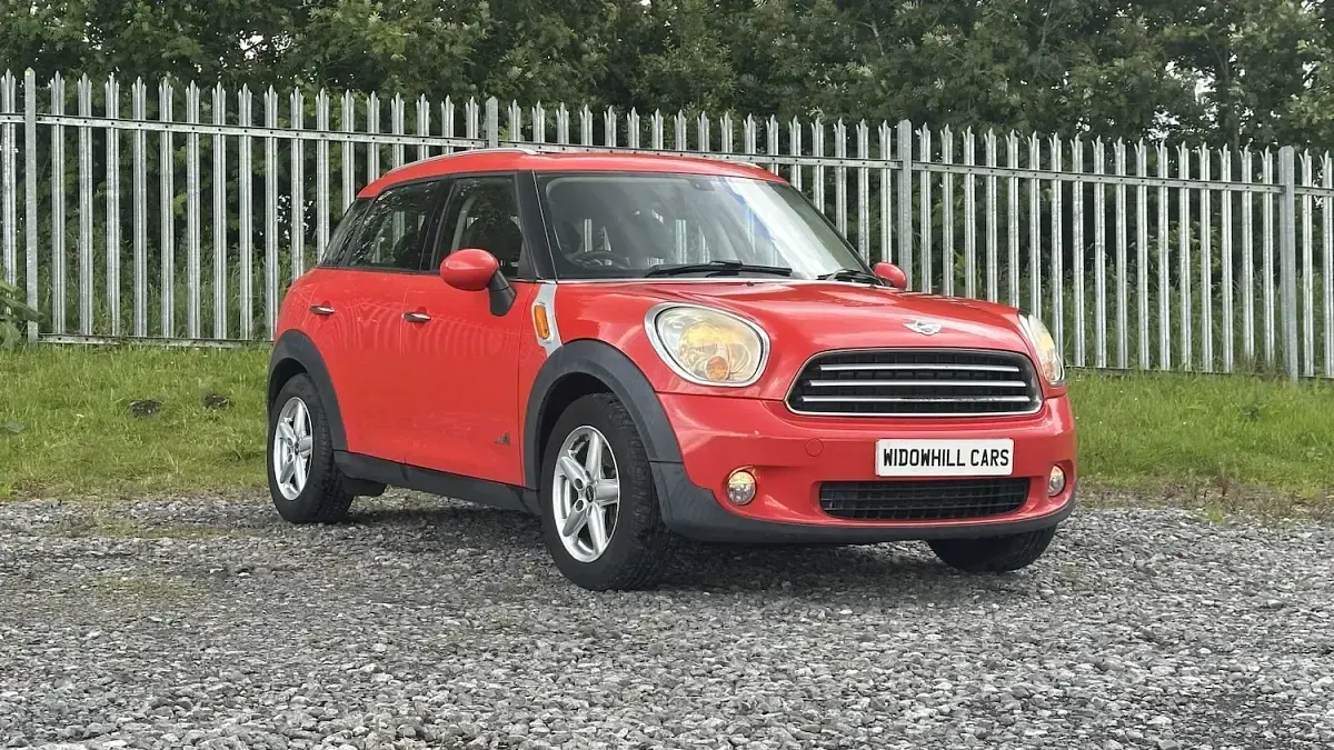 Used Mini Cooper D Countryman 112 HP (82 kW) 2011 Red SUV