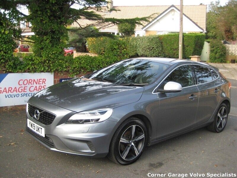Grey Used 2019 Volvo V40 R-Design Estate | £11,000 (Fair price) - Image 1/4