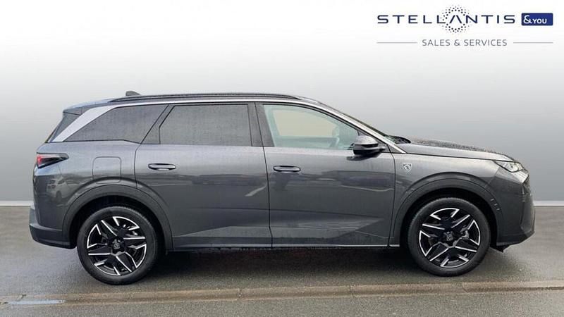 Used Peugeot 5008 GT 134 HP (98 kW) 2024 Grey SUV