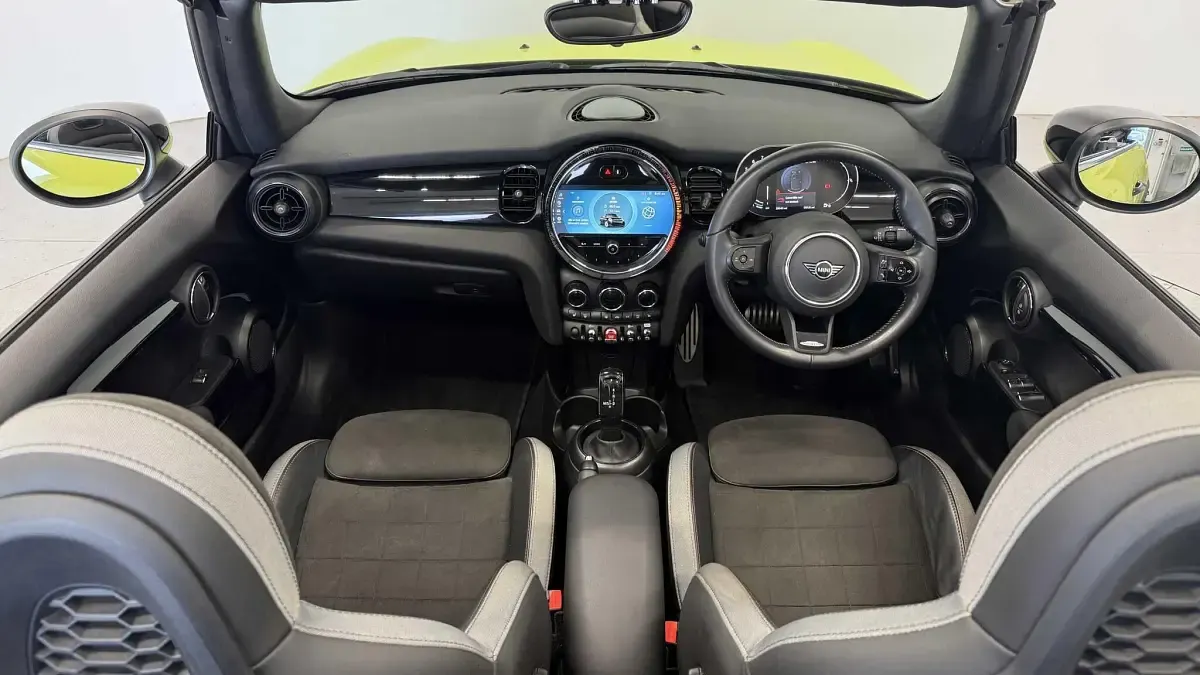 Used Mini Cooper Cabriolet Sport 136 HP (100 kW) 2022 Yellow Cabriolet