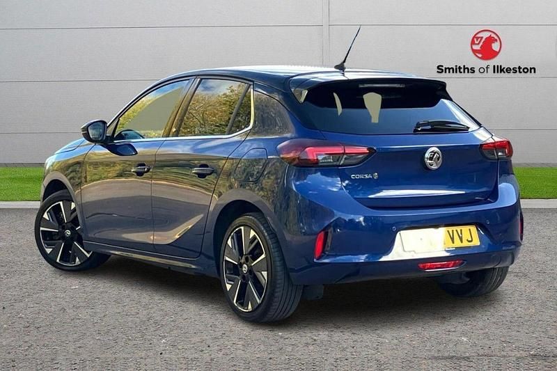 Used Vauxhall Corsa-e Elite 98 kW (134 HP) 2021 Blue Hatchback