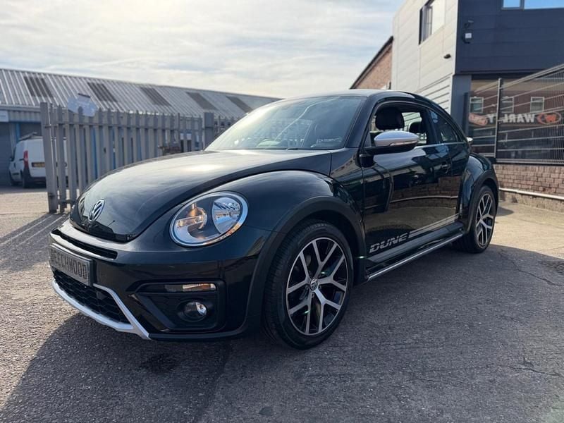 Used VW Beetle Dune 105 HP (77 kW) 2017 Black Hatchback