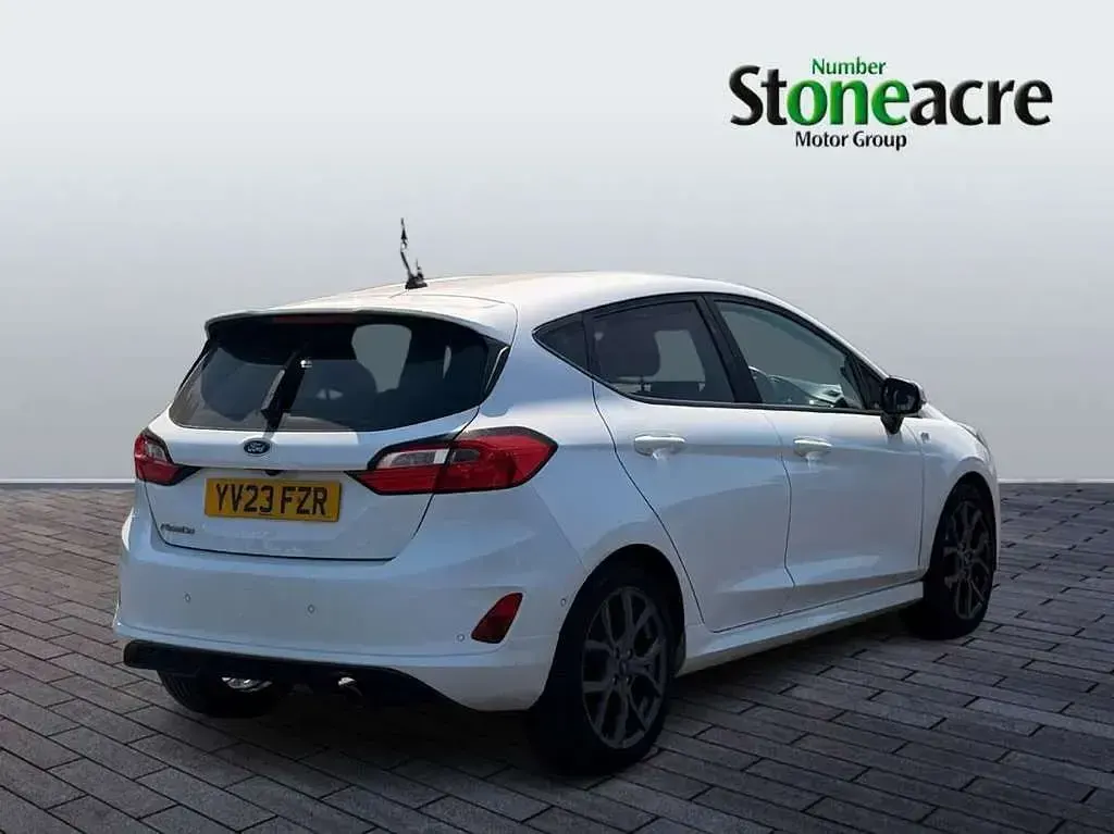 Used Ford Fiesta ST-Line 99 HP (72 kW) 2023 White Hatchback