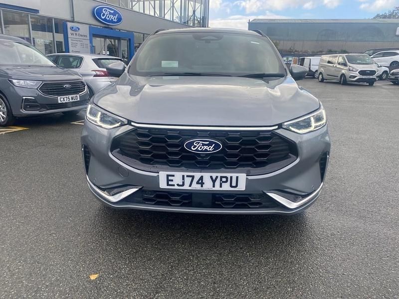 Usado Ford Kuga ST-Line X 2024 Plateado SUV