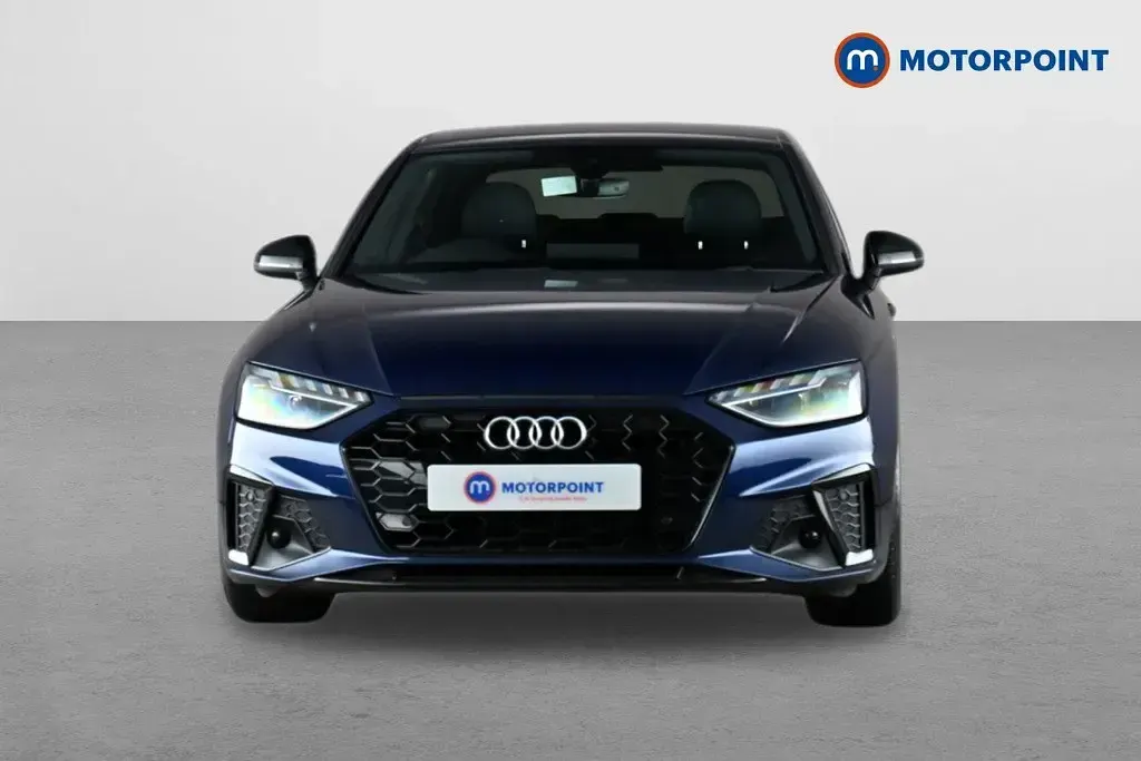 Begagnad Audi A4 Black Edition 2020 Blå Sedan