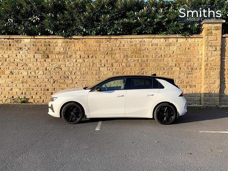 Gebraucht Vauxhall Astra S 128 PS (94 kW) 2024 Weiß Kleinwagen