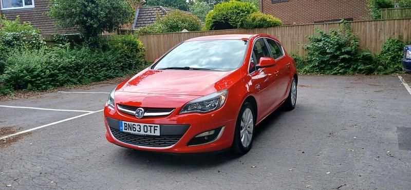 Used Vauxhall Astra 2013 Red Hatchback