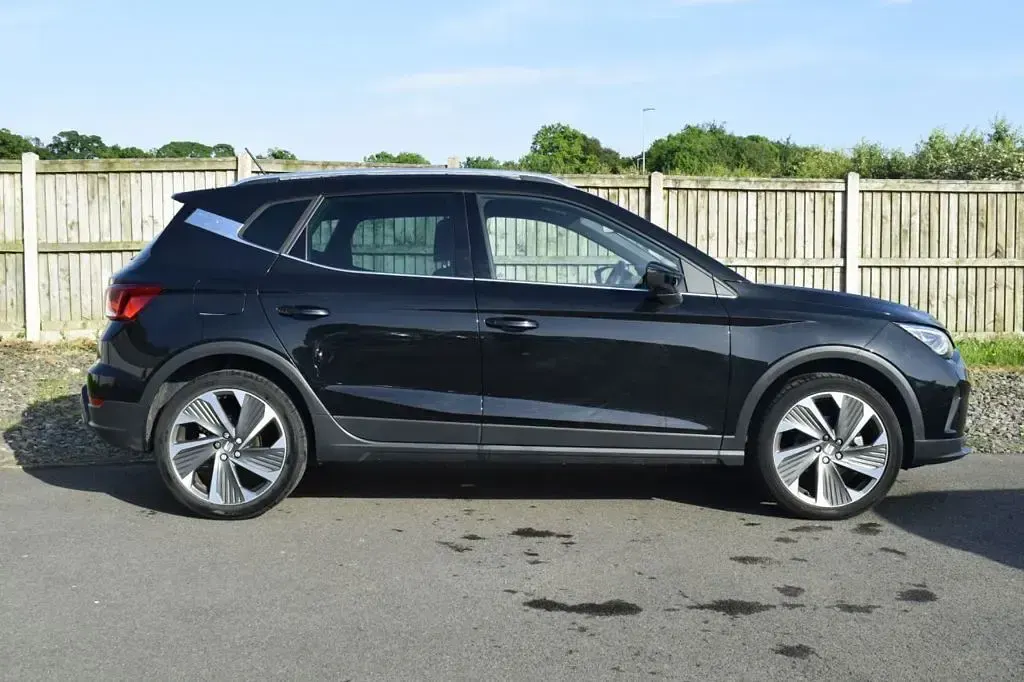 Used Seat Arona FR Sport 110 HP (80 kW) 2022 Black SUV