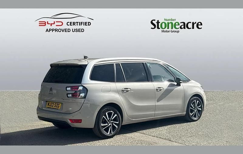 Used Citroën C4 SpaceTourer PureTech 128 HP (94 kW) 2022 Beige MPV