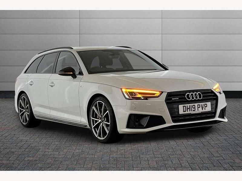Glacier white Used 2019 Audi A4 Black Edition Estate | £15,990 (Fair price) - Image 1/2