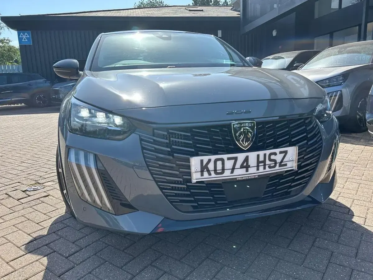 Used Peugeot 208 GT 99 HP (72 kW) 2025 Grey Hatchback
