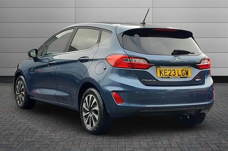 Used Ford Fiesta Titanium 125 HP (91 kW) 2023 Chrome blue Hatchback