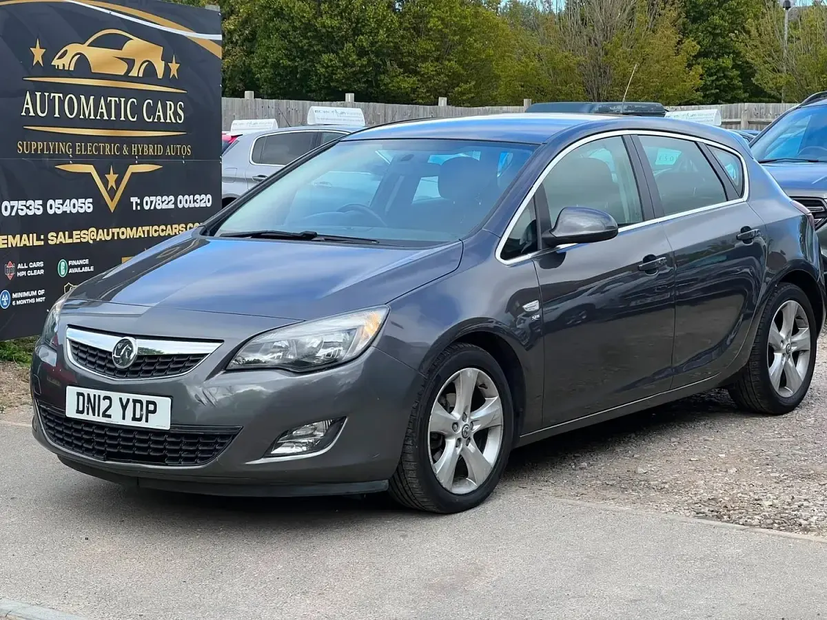 Used Vauxhall Astra SRi 115 HP (84 kW) 2012 Grey Hatchback
