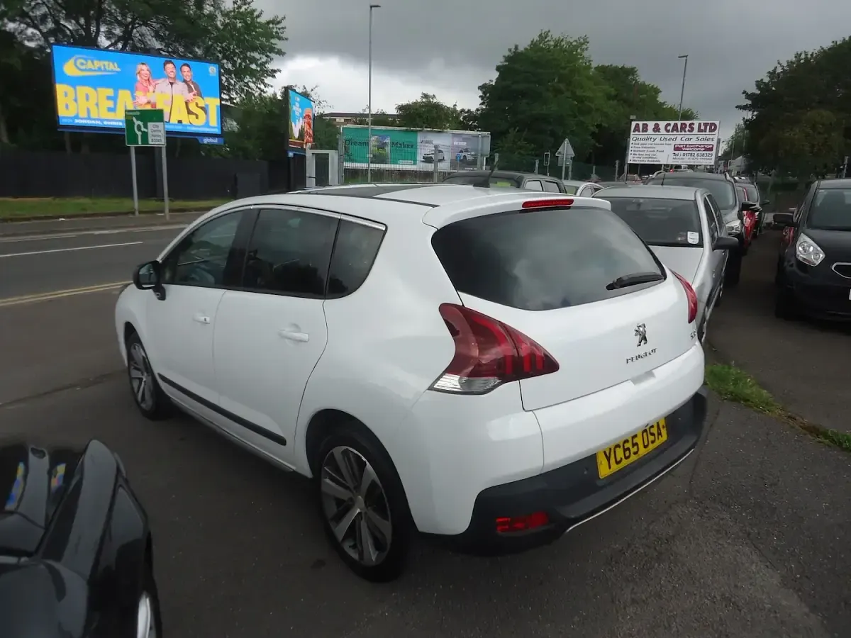 Used Peugeot 3008 Allure 130 HP (95 kW) 2015 White Estate