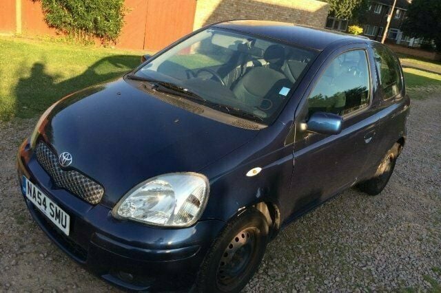 Used 2004 Toyota Yaris Hatchback | £1,350 (Fair price) - Image 1/4