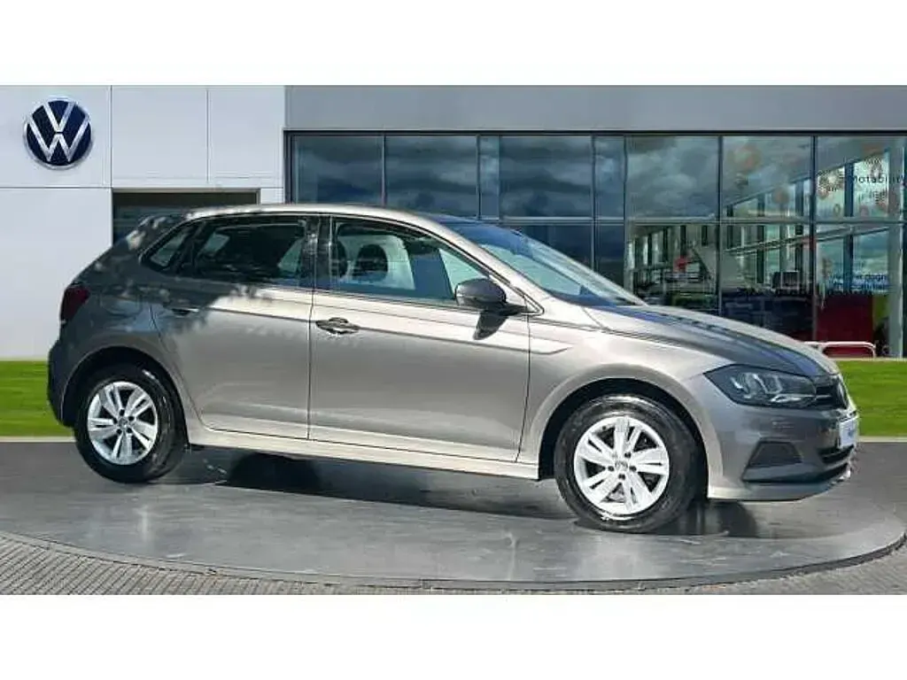 Used VW Polo SE 95 HP (69 kW) 2019 Grey Hatchback