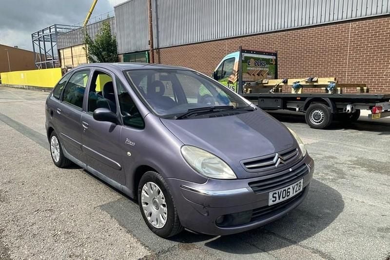 Purple Used 2006 Citroën Xsara Picasso MPV | £599 (Super price) - Image 1/1