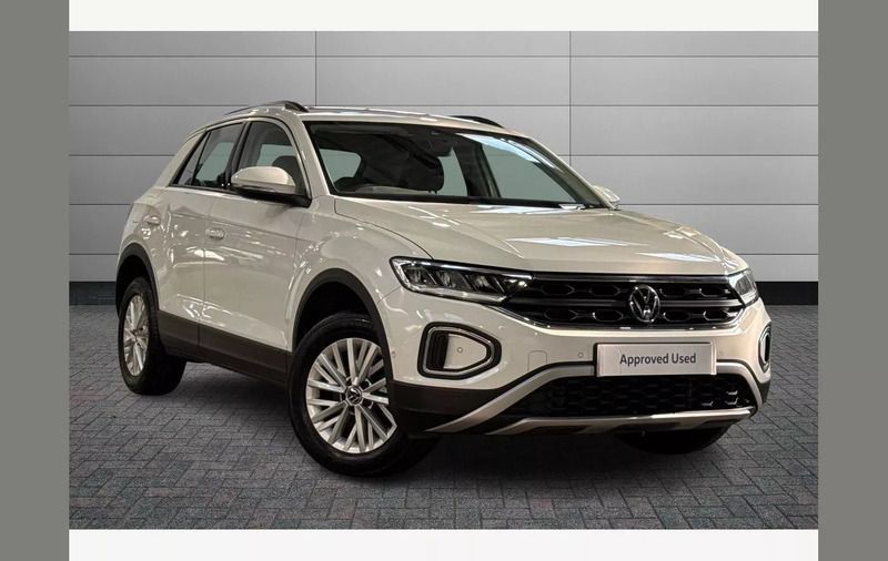 White Used 2022 VW T-Roc Life SUV | £19,291 (Good price) - Image 1/4