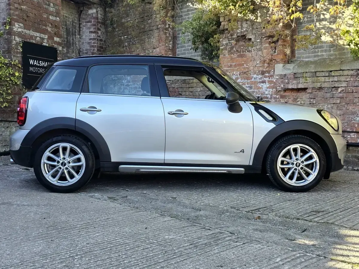 Used Mini Cooper D Countryman 2016 Silver SUV