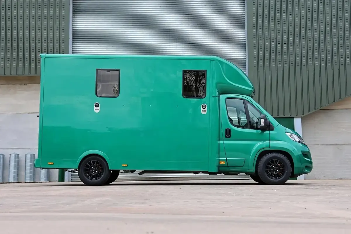 Used Citroën Relay 140 HP (102 kW) 2024 White Van