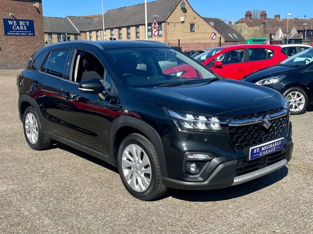 Usado Suzuki SX4 S-Cross 2023 Negro SUV