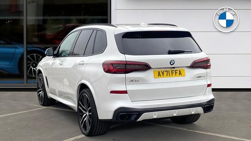 Used BMW X5 M Sport 282 HP (207 kW) 2021 White SUV