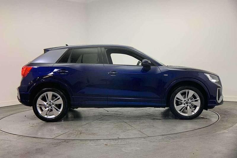 Used Audi Q2 S-Line 148 HP (108 kW) 2025 Blue SUV