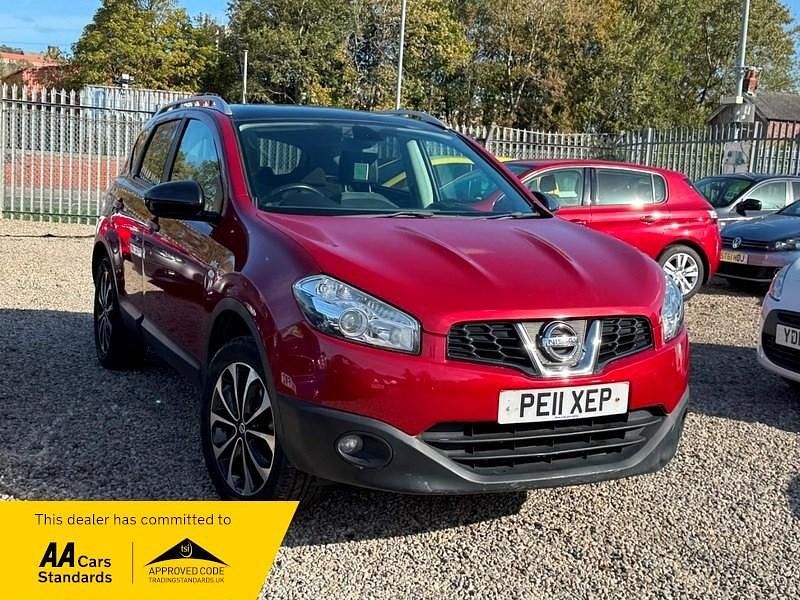 Used Nissan Qashqai N-TEC 117 HP (86 kW) 2011 Red SUV