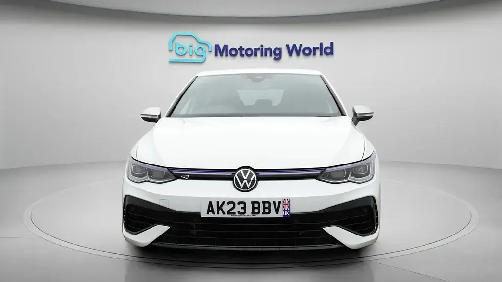 Used VW Golf VIII R 320 HP (235 kW) 2023 Hatchback
