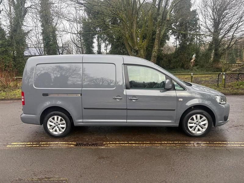 Used VW Caddy Maxi Highline 102 HP (75 kW) 2013 Grey MPV