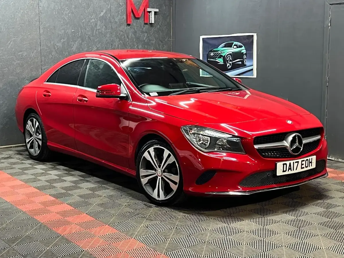 Used Mercedes CLA180 122 HP (89 kW) 2017 Red Coupe
