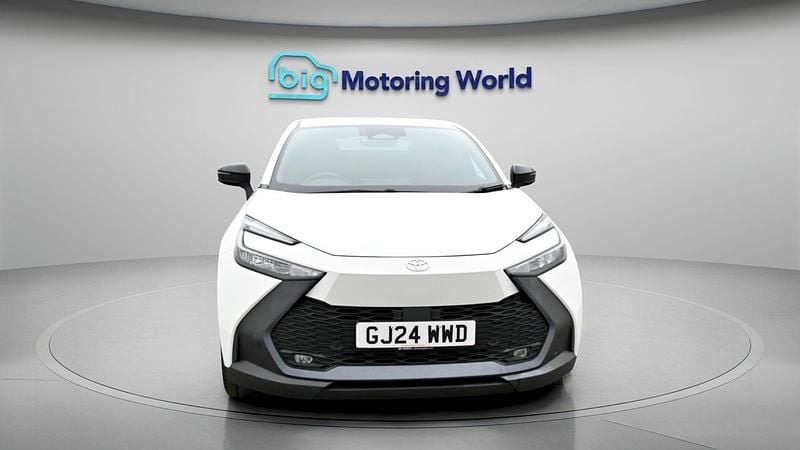 Used Toyota C-HR Design 138 HP (101 kW) 2024 SUV