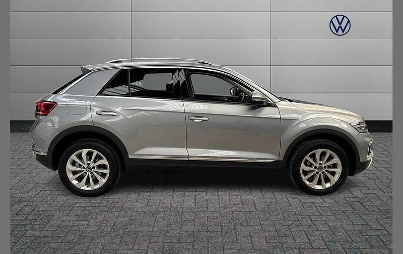 Used VW T-Roc Style 150 HP (110 kW) 2025 Silver SUV