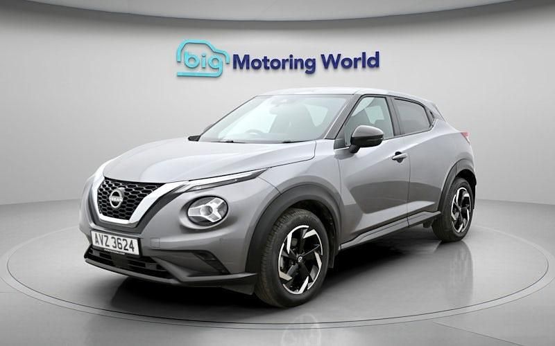 Used Nissan Juke N-Connecta 114 HP (83 kW) 2023 Grey SUV