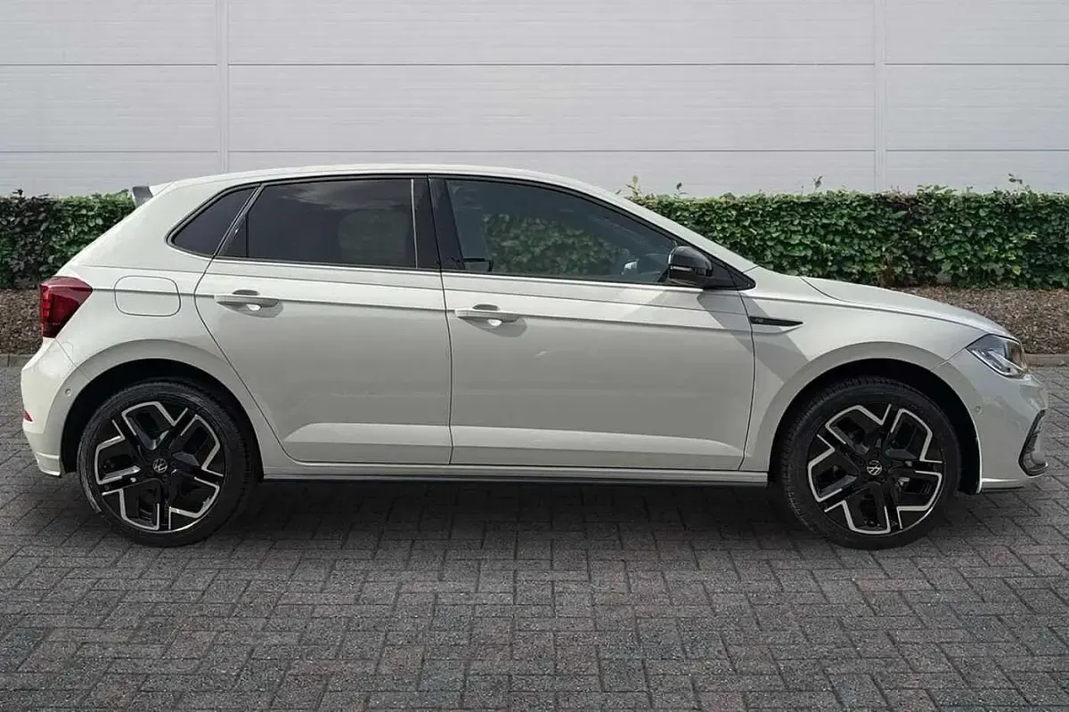 New VW Polo R-line 2026 Deep black Hatchback