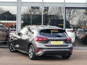 Used Ford Focus ST-Line 155 HP (114 kW) 2023 Grey Hatchback
