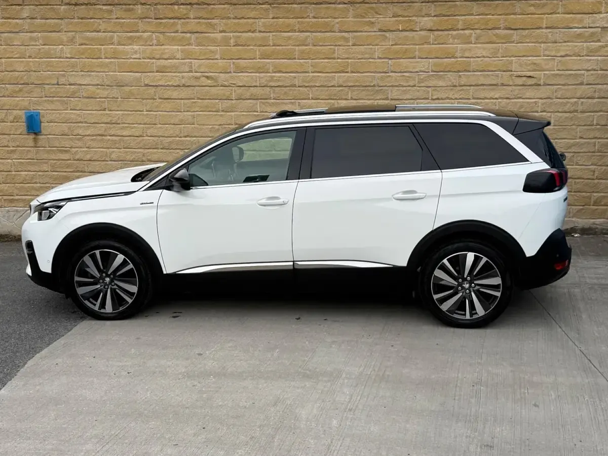 Used Peugeot 5008 Premium 2019 White SUV