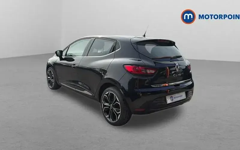 Used Renault Clio Iconic 90 HP (66 kW) 2019 Black Hatchback