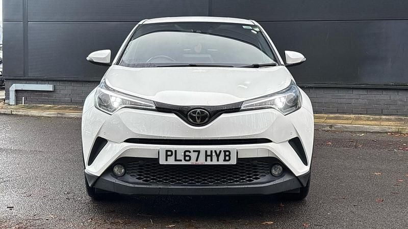 Used Toyota C-HR 115 HP (84 kW) 2018 White SUV