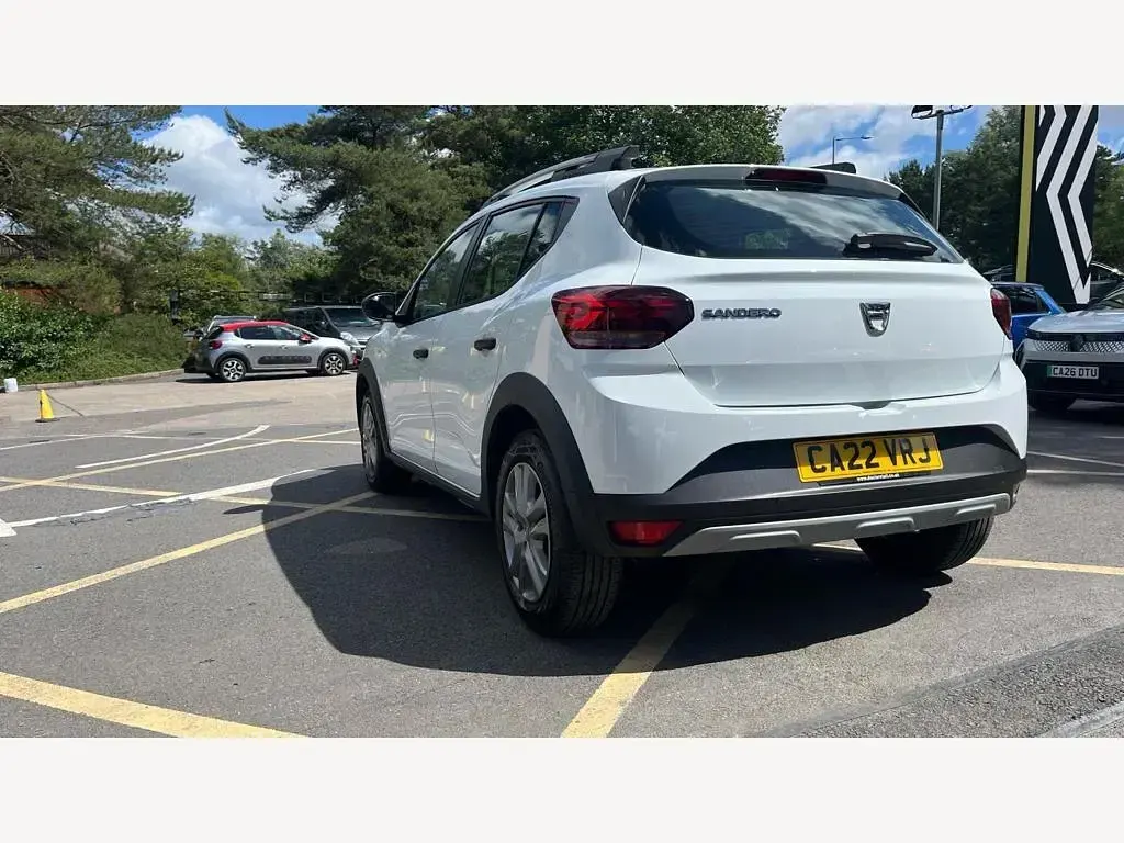Used Dacia Sandero Essentiel 2022 White Hatchback