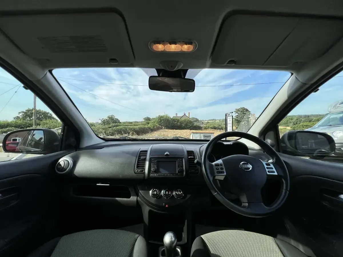 Used Nissan Note N-TEC 88 HP (64 kW) 2010 Black Hatchback