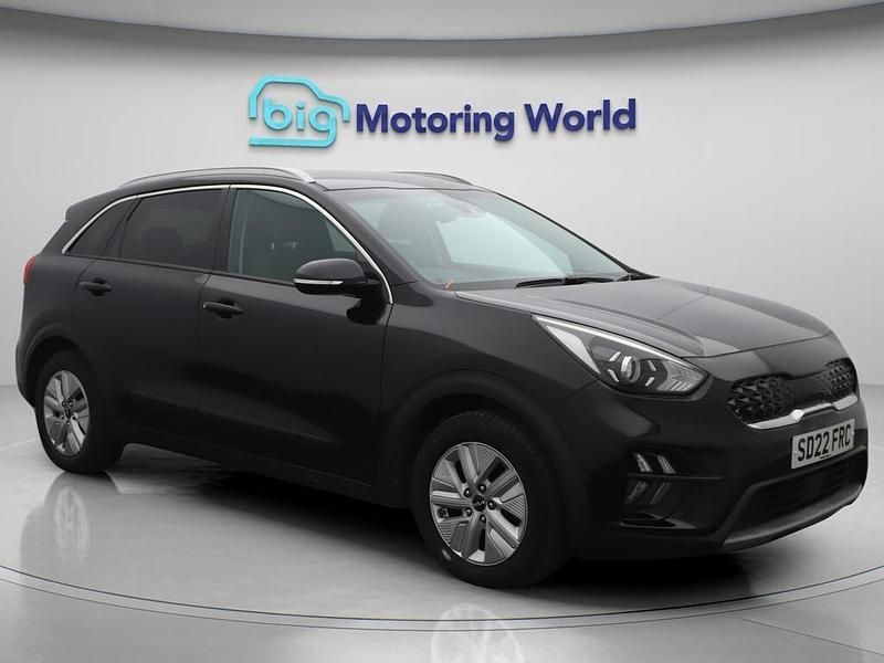 Black Used 2022 Kia Niro 2 SUV | £15,600 (Good price) - Image 1/4
