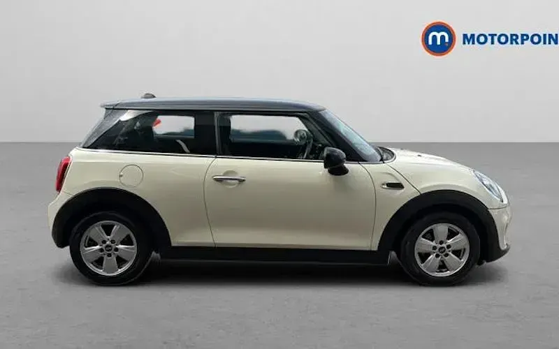 Used Mini Cooper Classic 136 HP (100 kW) 2021 Hatchback