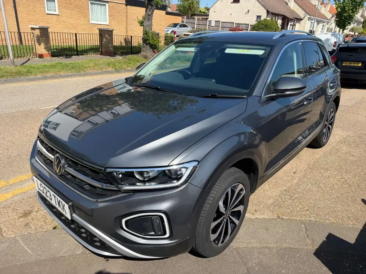 Usado VW T-Roc Style 2023 Cinzento SUV
