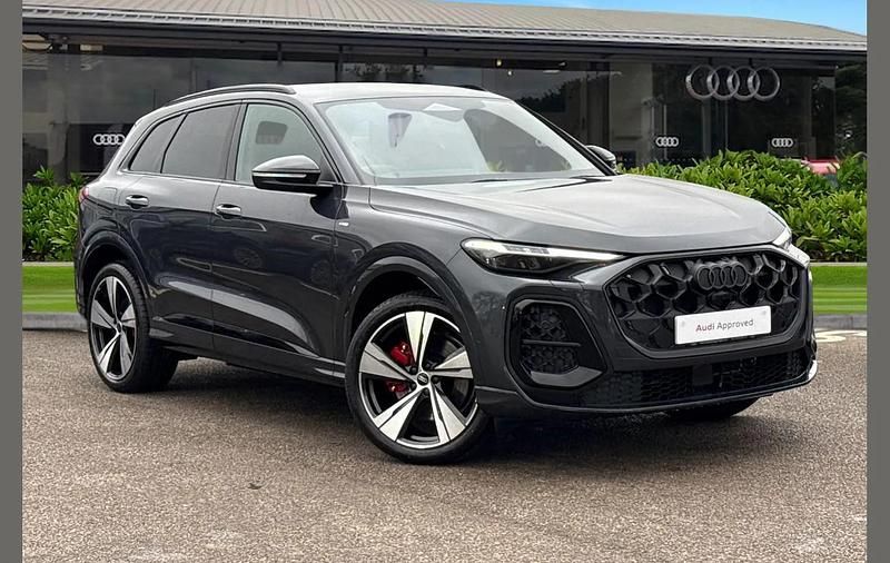 Used Audi Q5 Advanced 200 HP (147 kW) 2026 Grey SUV