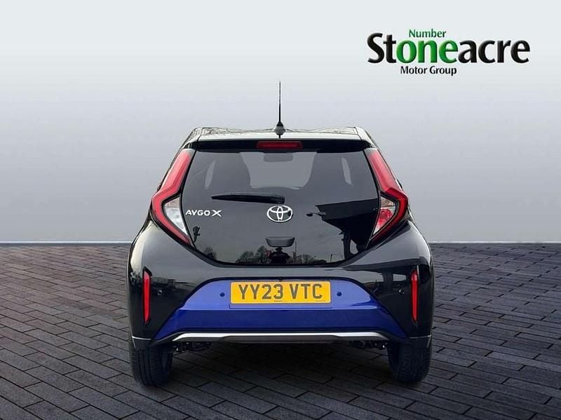 Used Toyota Aygo X 72 HP (52 kW) 2023 Blue SUV