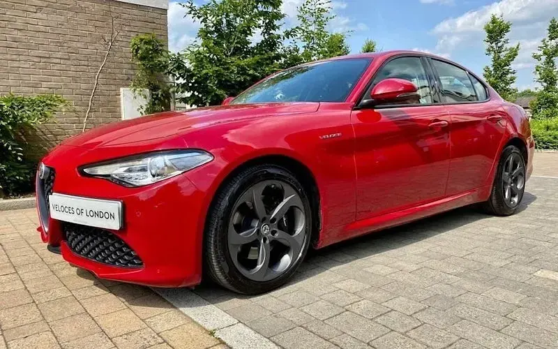 Used Alfa Romeo Giulia Veloce 280 HP (205 kW) 2019 Red Sedan