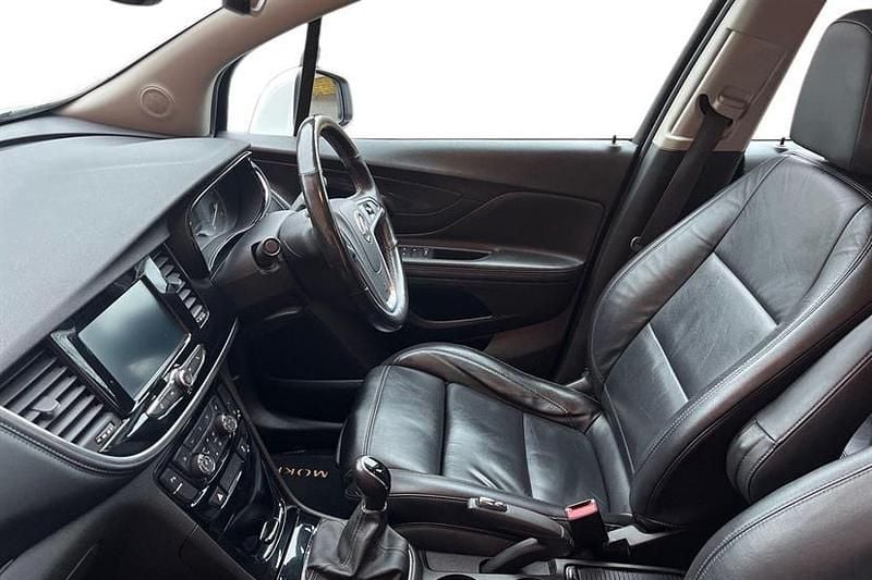 Used Vauxhall Mokka X Elite 140 HP (102 kW) 2019 Summit white SUV